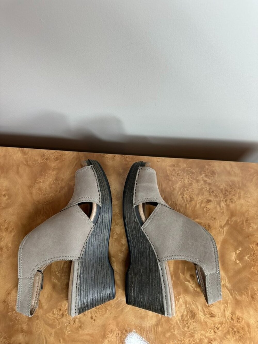 Dansko Vanda Taupe Leather Milled Wedge Slingback Peep Toe Shoes Size 40 - Picture 7 of 10